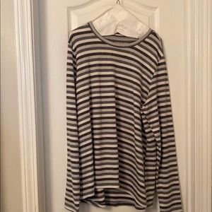 AMERICAN EAGLE long sleeve shirt